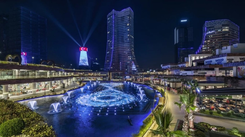 Watergarden İstanbul (Ataşehir) su gösterisi ve yaşam alanı